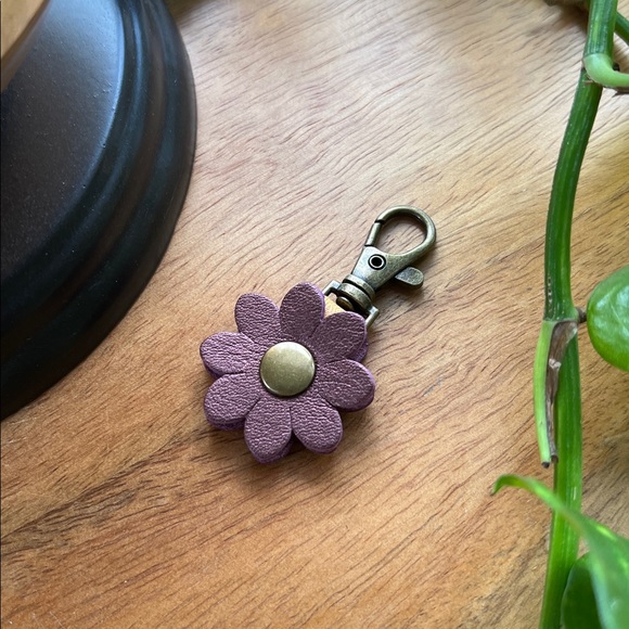 Handmade Wristlet / Grab Strap with matching Zipper-Pull! - Picture 7 of 10